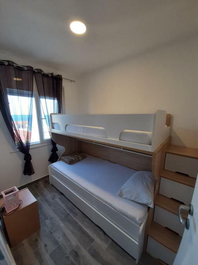 Apartments Marina Utjeha-Bušat Eksteriør billede